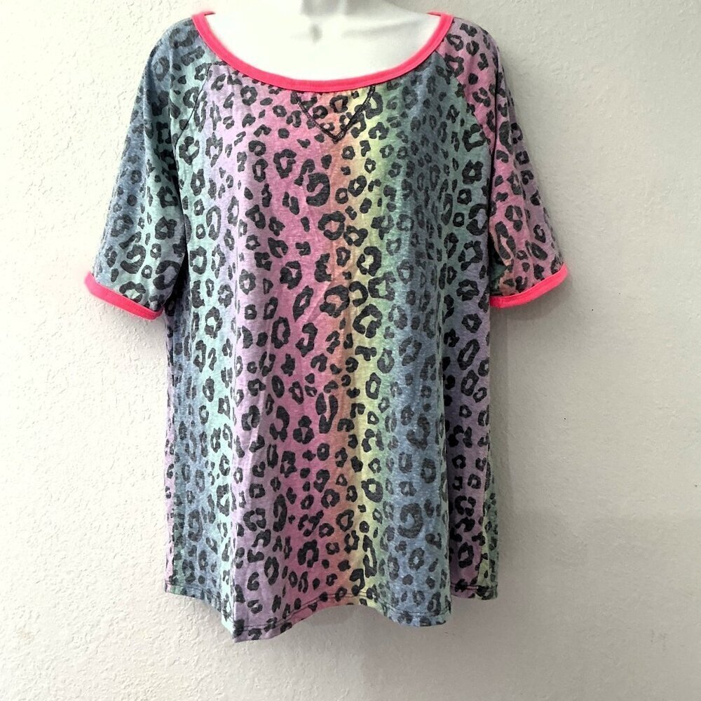 BIBI LEOPARD RAGLAN SLEEVE TOP GUC - Picture 2 of 12